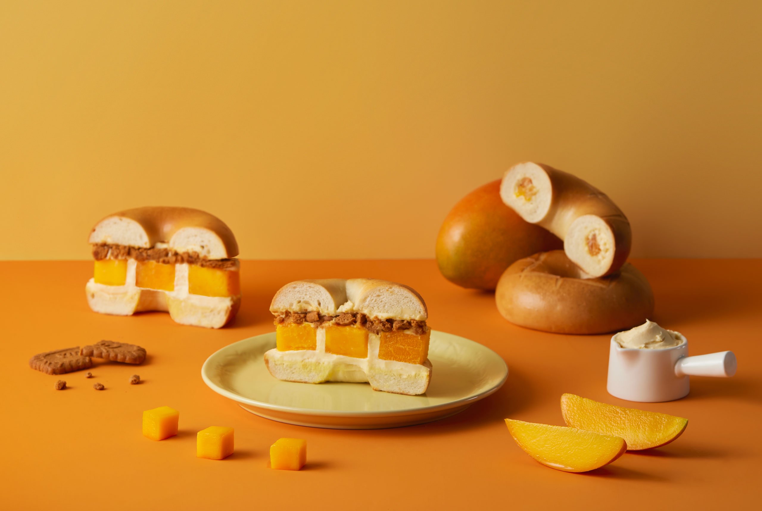 芒果黃色風暴來襲 好丘 X 芒果醬 Mango Jump 聯名打造創意貝果